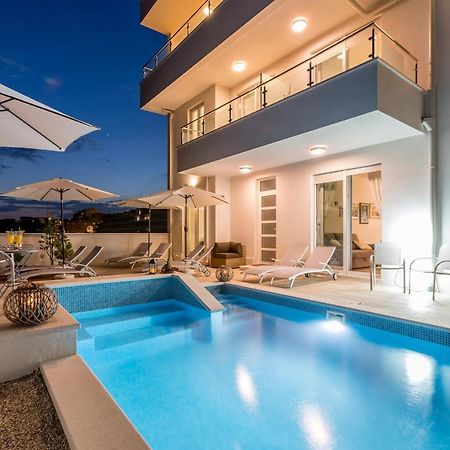 Luxury Villa Bello Horizonte With Swimming Pool Split Exteriör bild