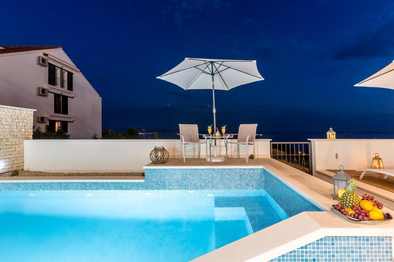 Luxury Villa Bello Horizonte With Swimming Pool Split Exteriör bild