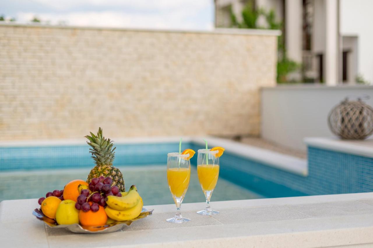 Luxury Villa Bello Horizonte With Swimming Pool Split Exteriör bild