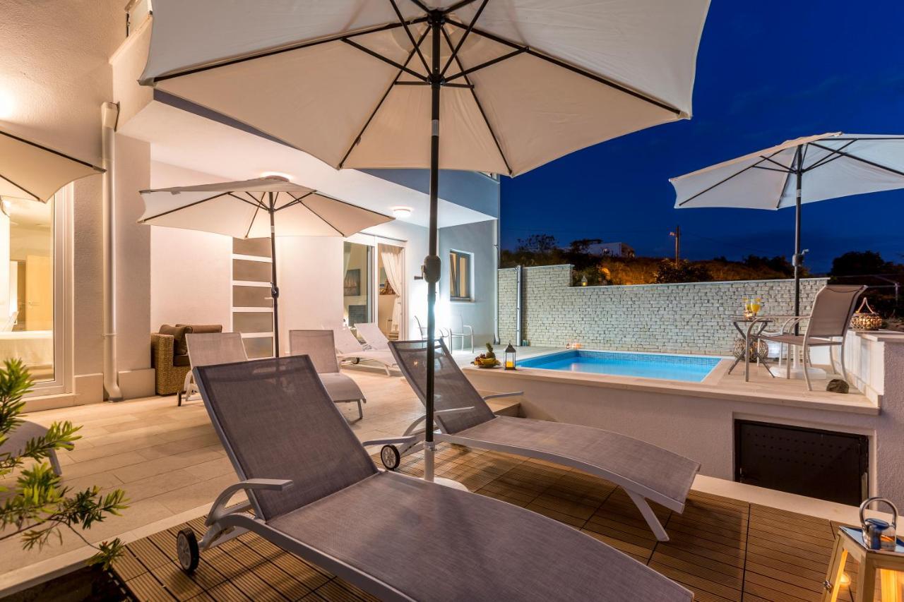 Luxury Villa Bello Horizonte With Swimming Pool Split Exteriör bild